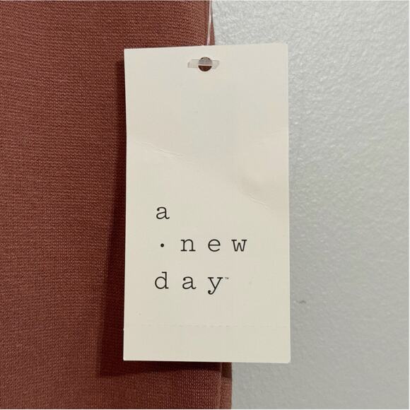 A New Day Women's Small Pants Brown High-Rise Slim Fit Cropped Flare Pull-On - Picture 3 of 9